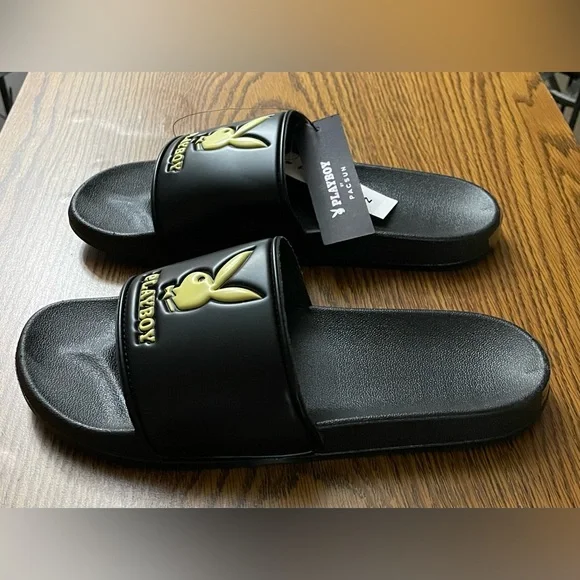 PacSun Black and Yellow Sandals with Playboy Logo - Picture 2 of 5